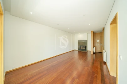 Apartamento T1 para Arrendamento em Póvoa de Varzim, Beiriz e Argivai