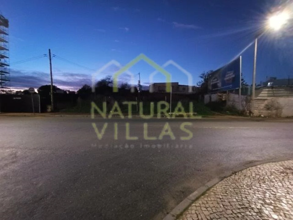 Terreno para Venda em Faro (Sé e São Pedro) Foto 2