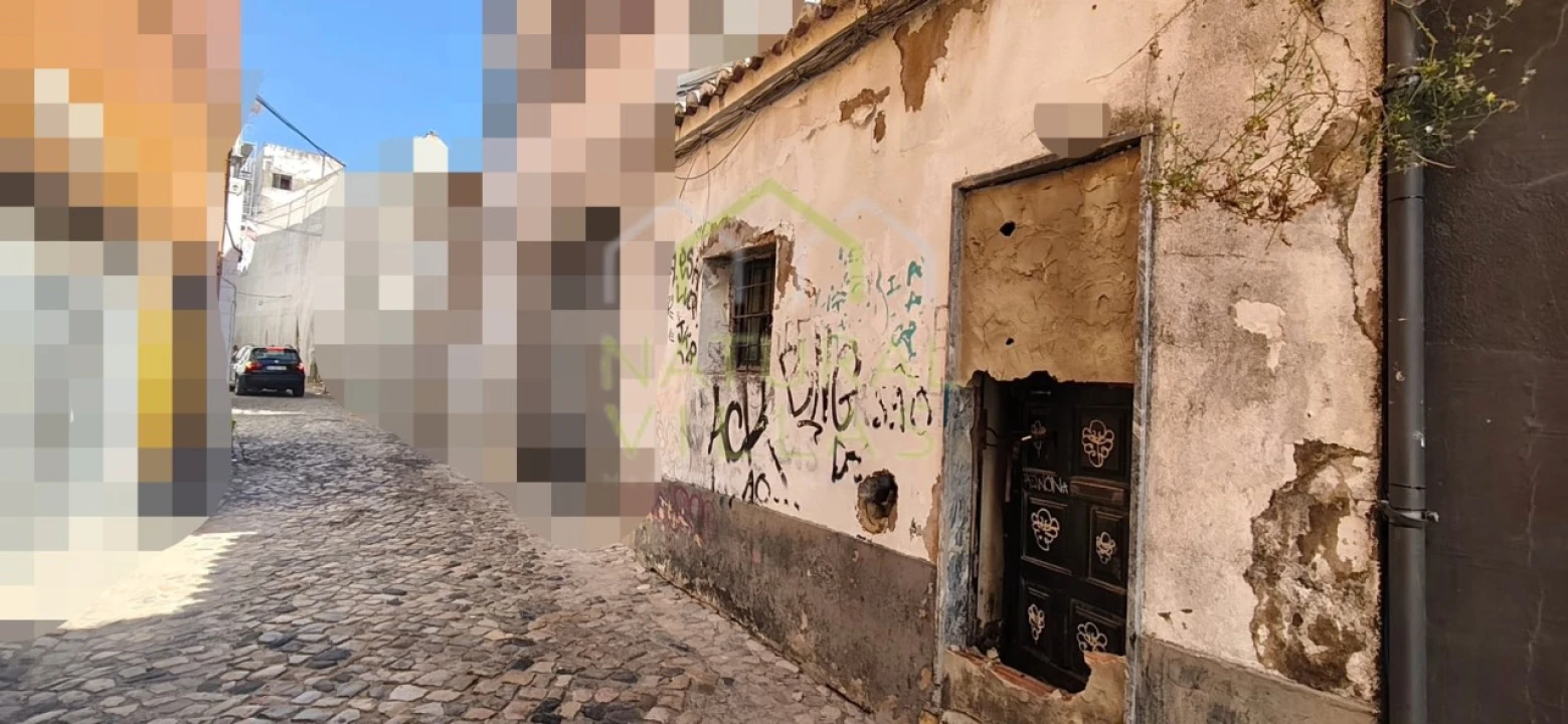 Terreno para Venda em Faro (Sé e São Pedro) Foto 1