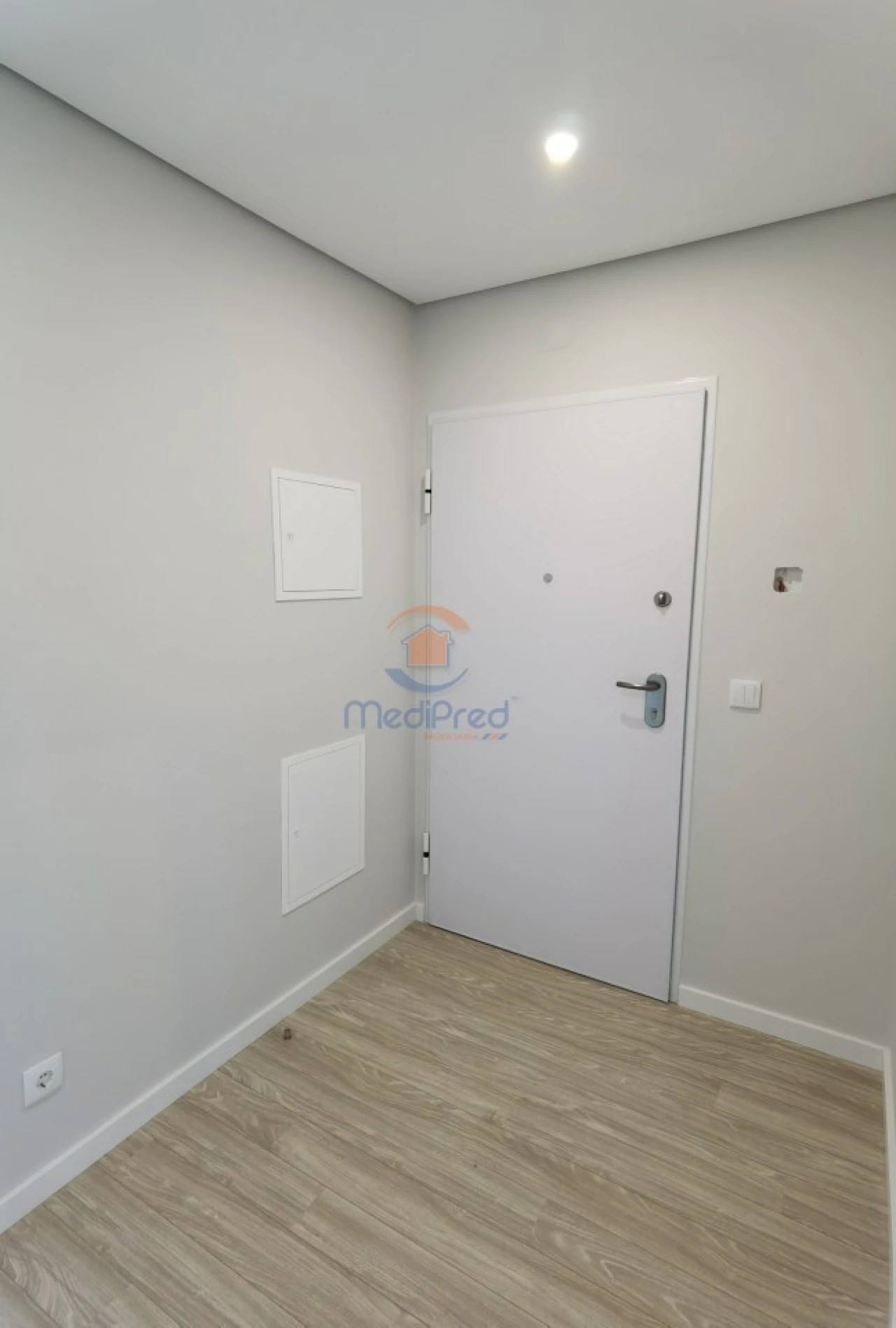Moradia T4 para Venda em Pontinha e Famões Foto 5