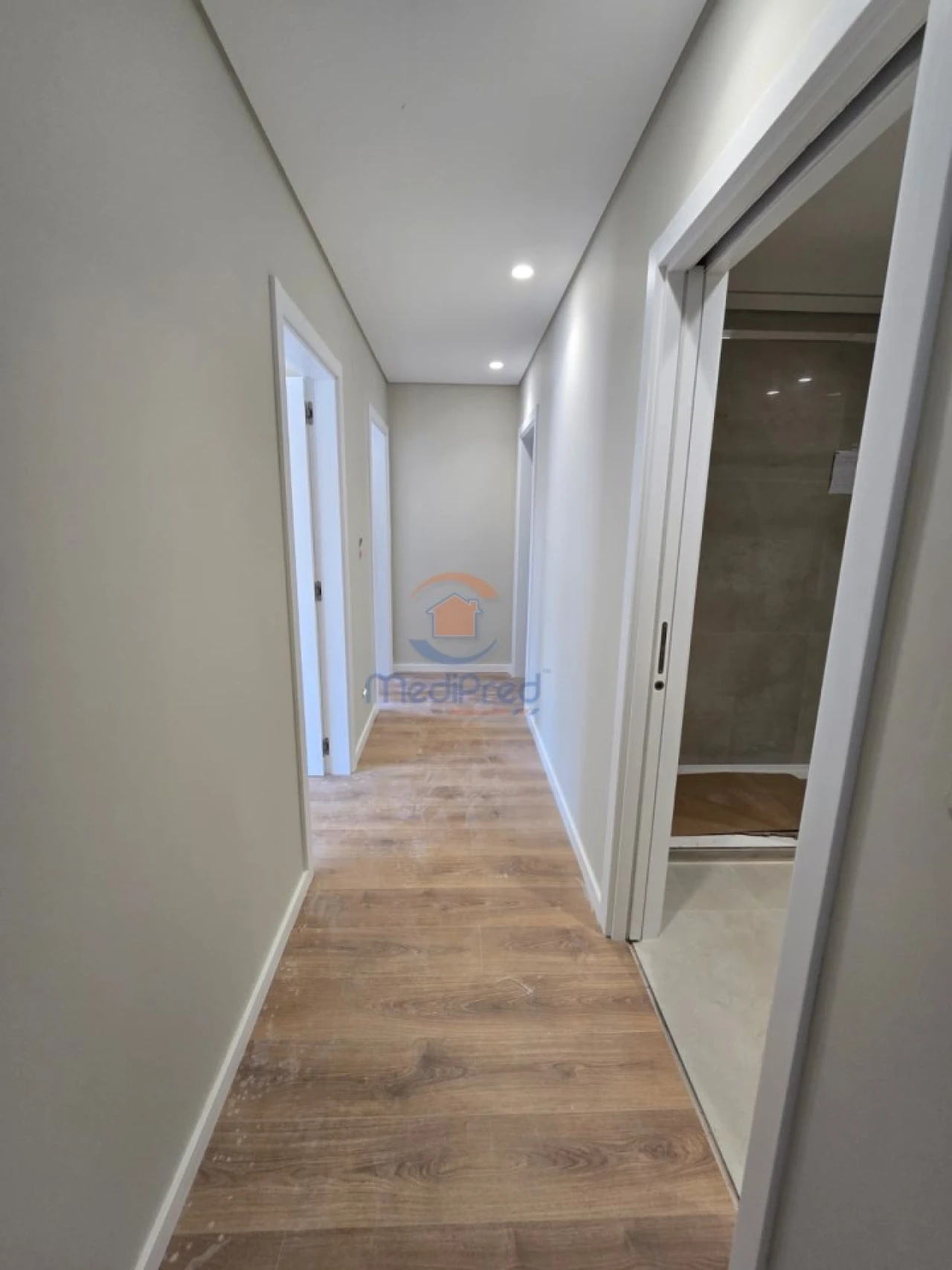 Apartamento T2 para Venda em Santo António dos Cavaleiros e Frielas Foto 21