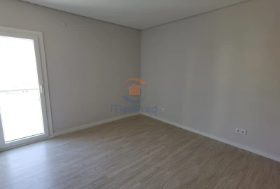 Apartamento T2 para Venda em Pontinha e Famões