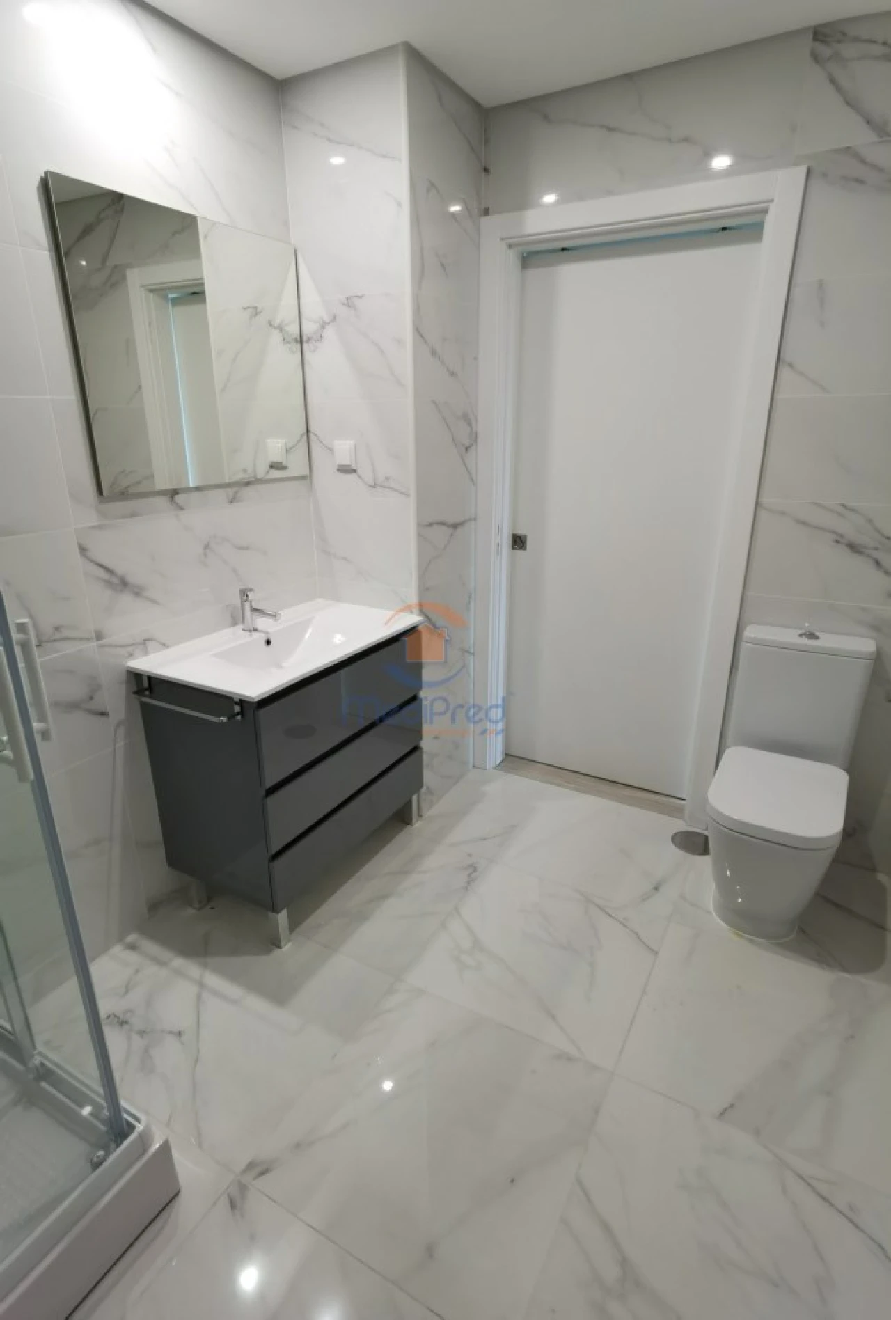 Apartamento T2 para Venda em Pontinha e Famões Foto 16