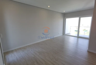 Apartamento T2 para Venda em Pontinha e Famões