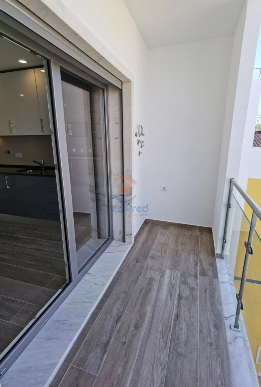 Apartamento T2 para Venda em Pontinha e Famões Foto 7