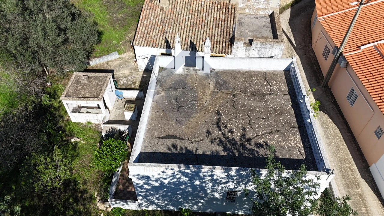 Moradia T2 para Venda em Loule (São Sebastião) Foto 30