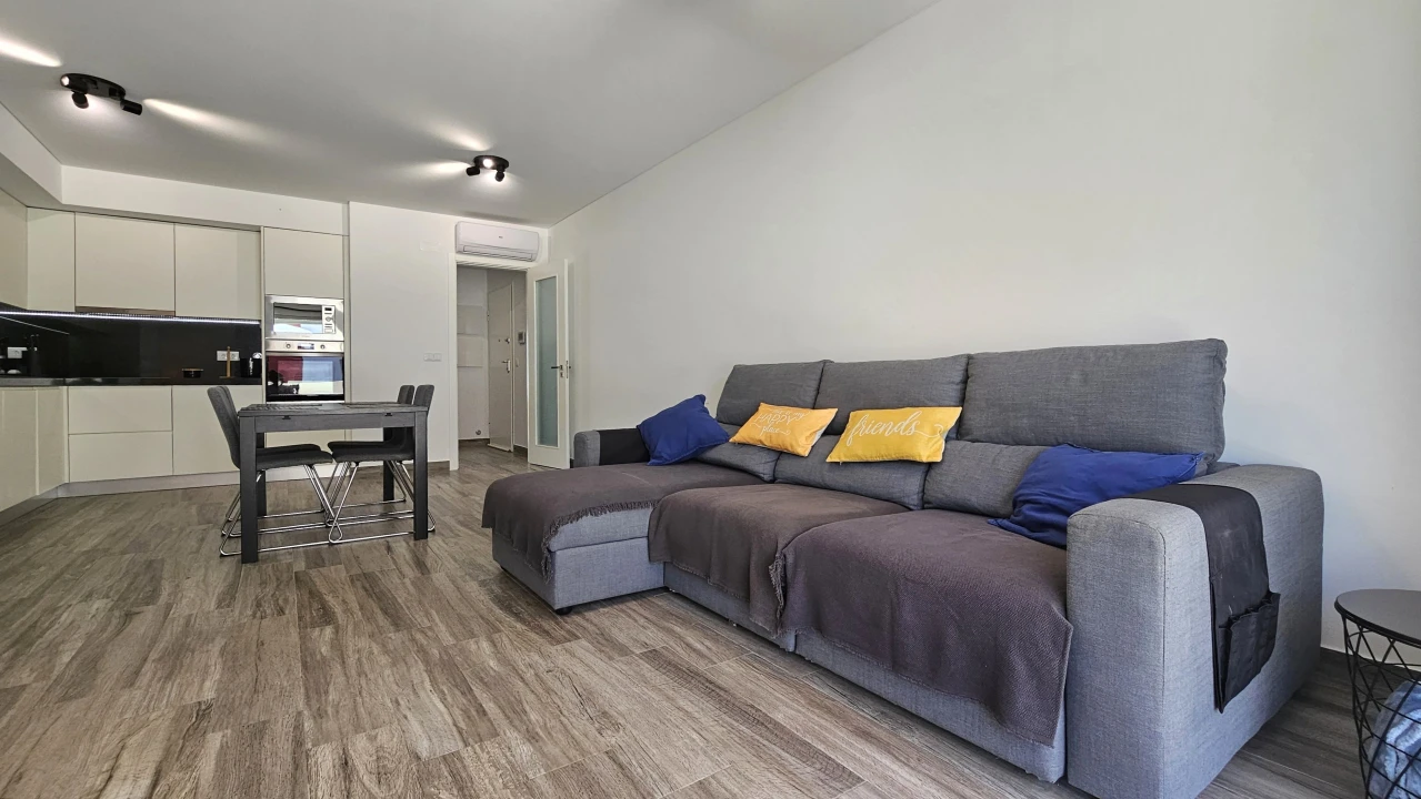 Apartamento T1 para Venda em Atouguia da Baleia Foto 9