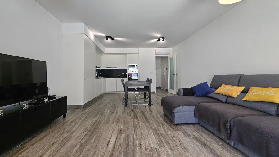 Apartamento T1 para Venda em Atouguia da Baleia Foto 8