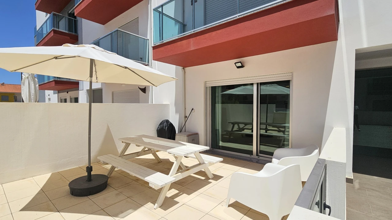Apartamento T1 para Venda em Atouguia da Baleia Foto 19