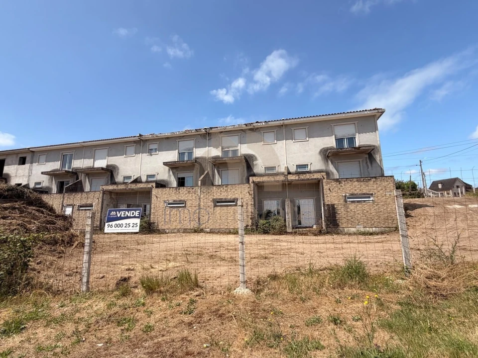 Moradia T3 para Venda em Vilarinho Foto 6