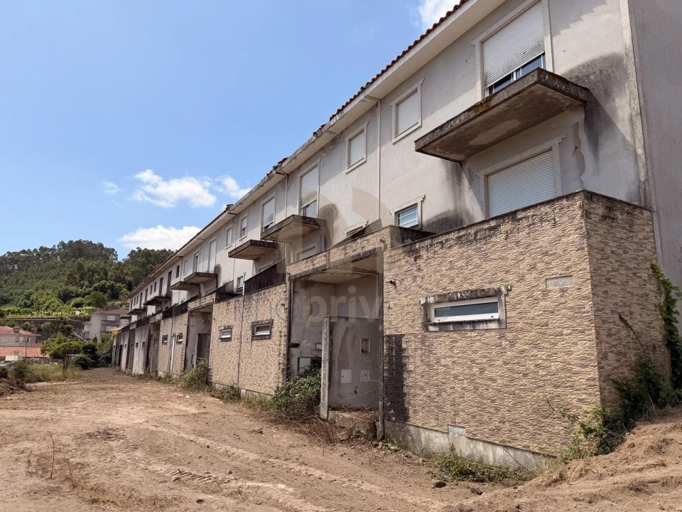 Moradia T3 para Venda em Vilarinho Foto 9