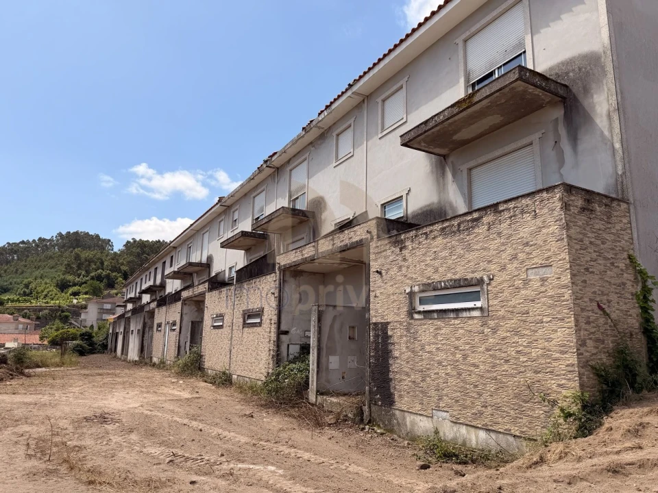 Moradia T3 para Venda em Vilarinho Foto 11