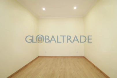 Moradia T3 para Venda em Campanhã