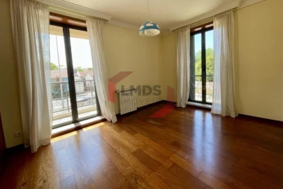 Apartamento T3 para Venda em Paranhos