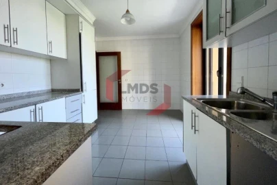 Apartamento T3 para Venda em Paranhos