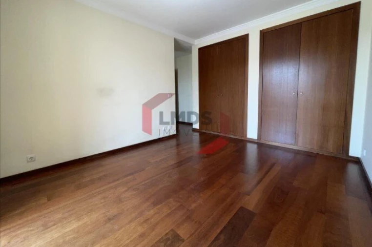 Apartamento T3 para Venda em Paranhos Foto 14