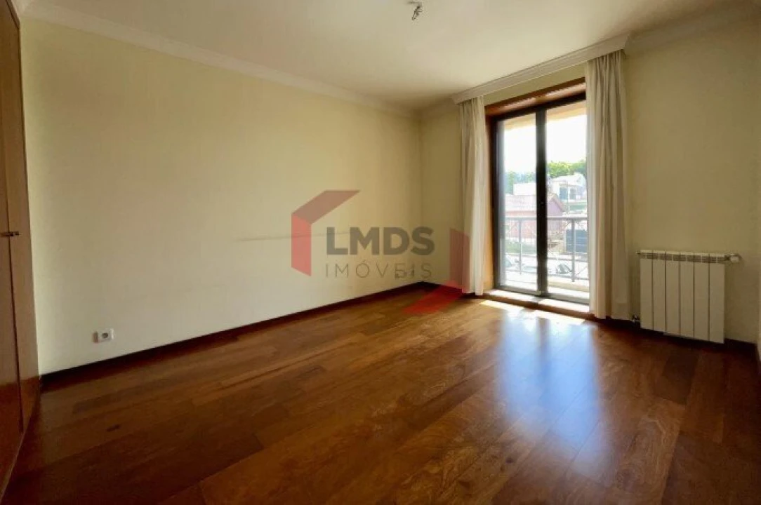 Apartamento T3 para Venda em Paranhos Foto 13
