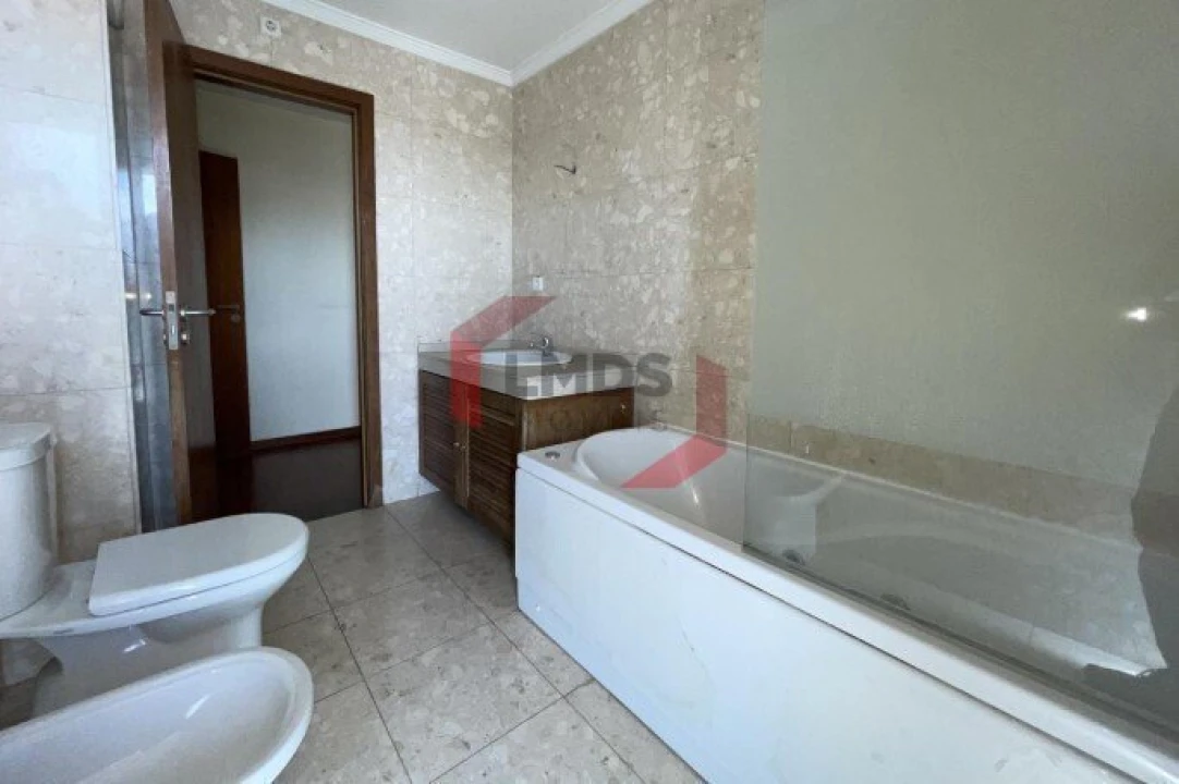 Apartamento T3 para Venda em Paranhos Foto 20