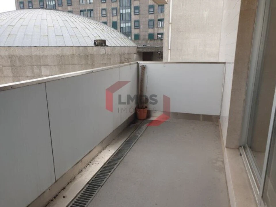 Apartamento T3 para Venda em Bonfim Foto 9