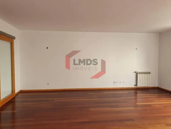 Apartamento T3 para Venda em Bonfim Foto 3