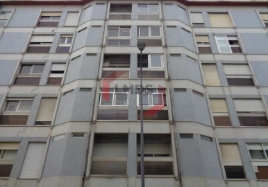 Apartamento T1 para Venda em Paranhos