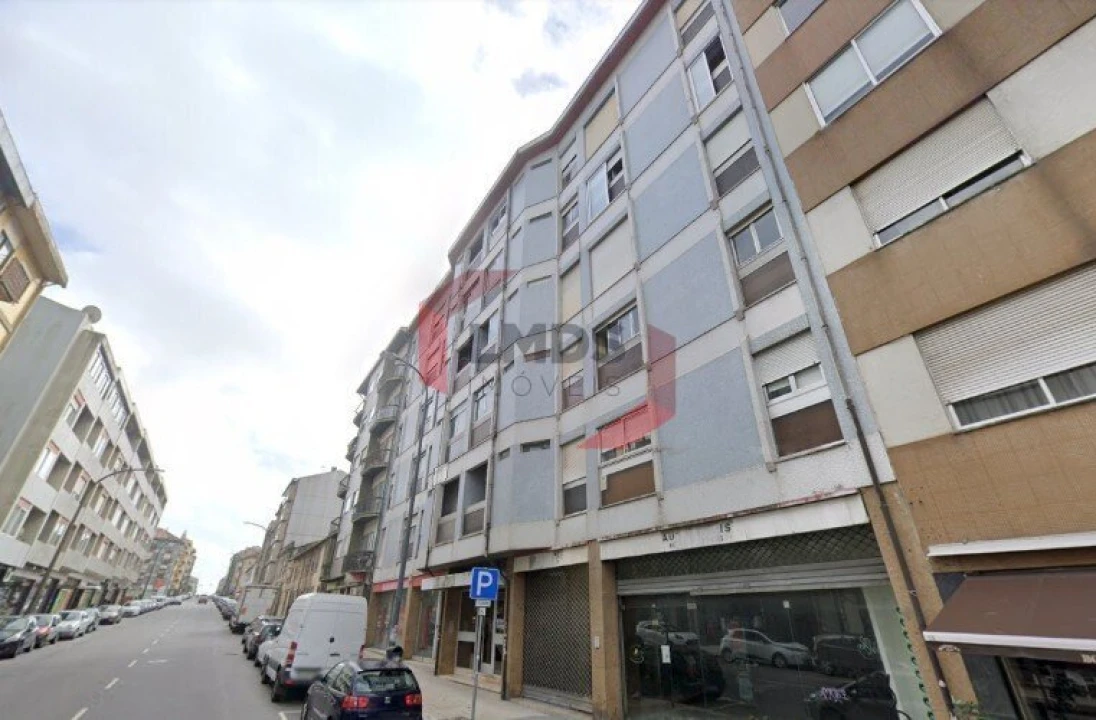 Apartamento T1 para Venda em Paranhos Foto 5