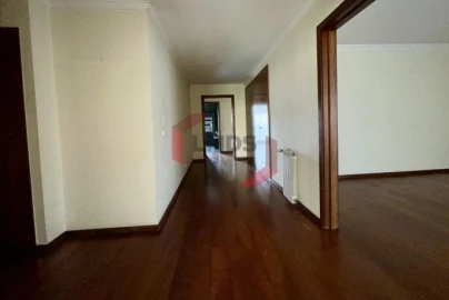 Apartamento T3 para Venda em Paranhos