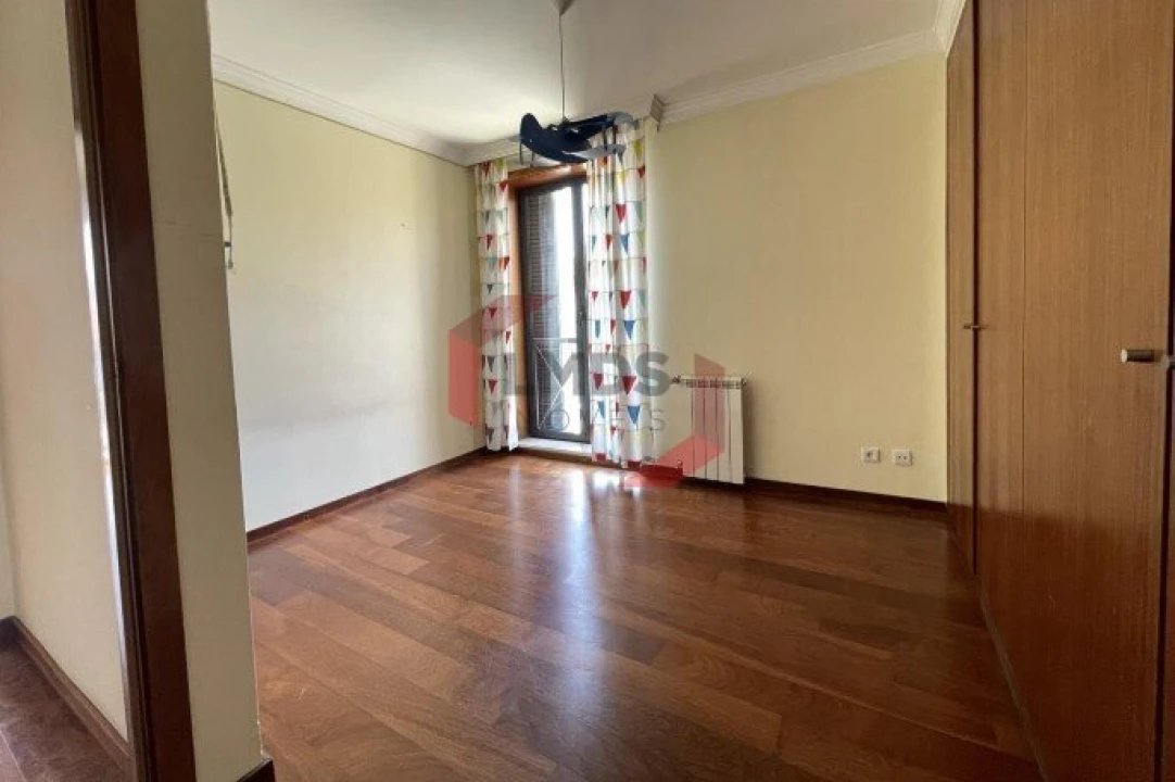 Apartamento T3 para Venda em Paranhos Foto 16