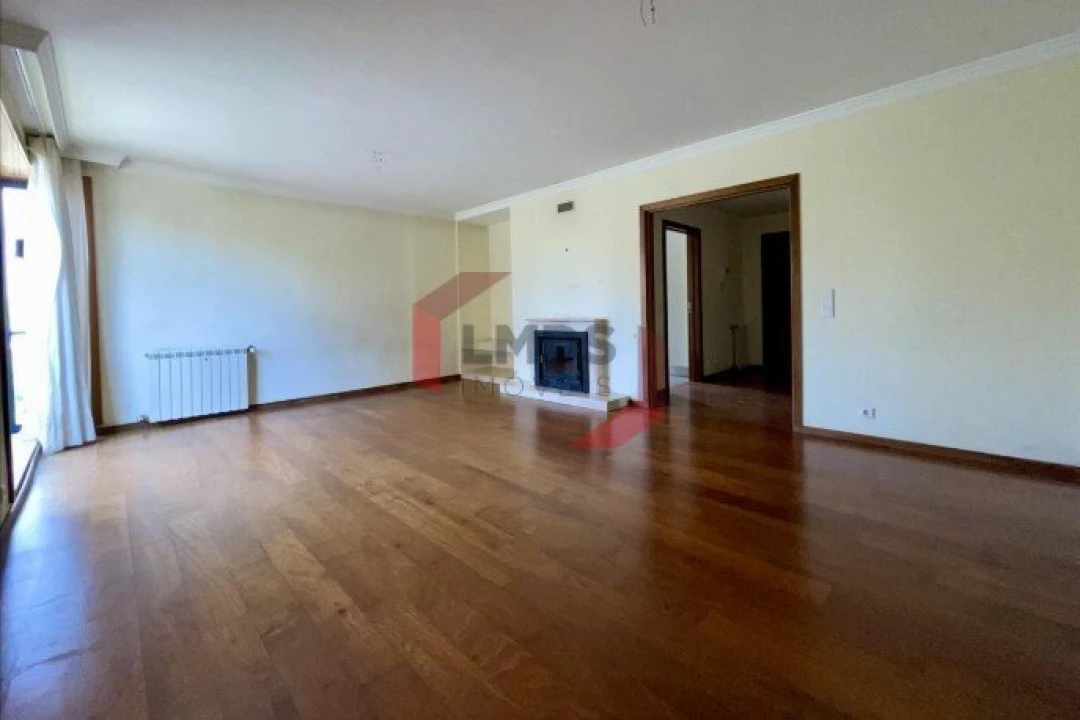 Apartamento T3 para Venda em Paranhos Foto 3