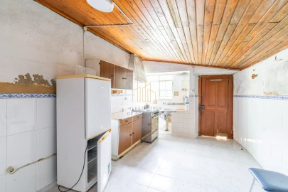Moradia T2 para Venda em Santa Maria, São Pedro e Matacães
