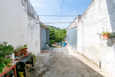 Moradia T2 para Venda em Santa Maria, São Pedro e Matacães