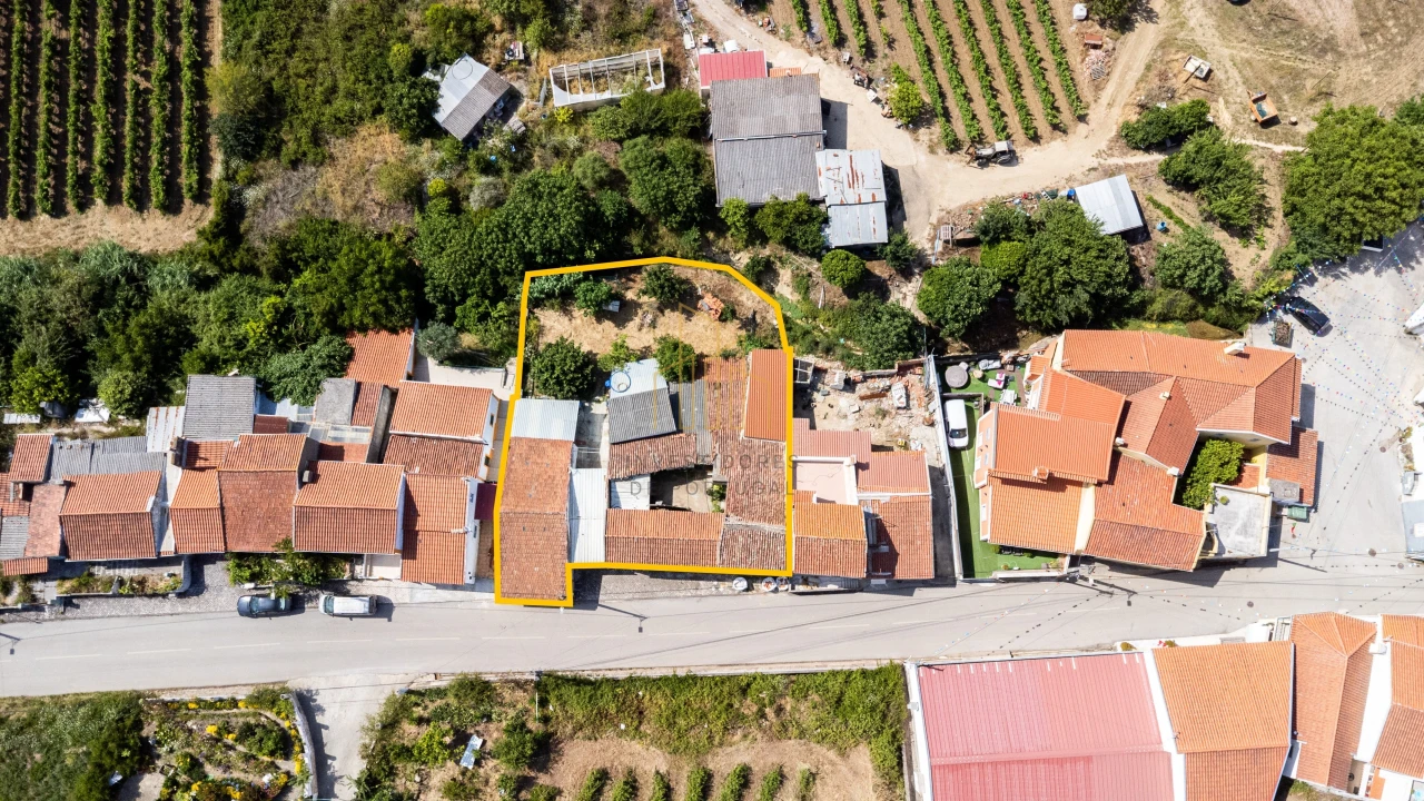 Moradia T2 para Venda em Santa Maria, São Pedro e Matacães Foto 1