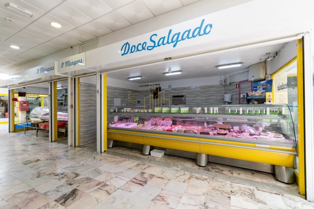 Loja para Venda em Cacém e São Marcos Foto 1