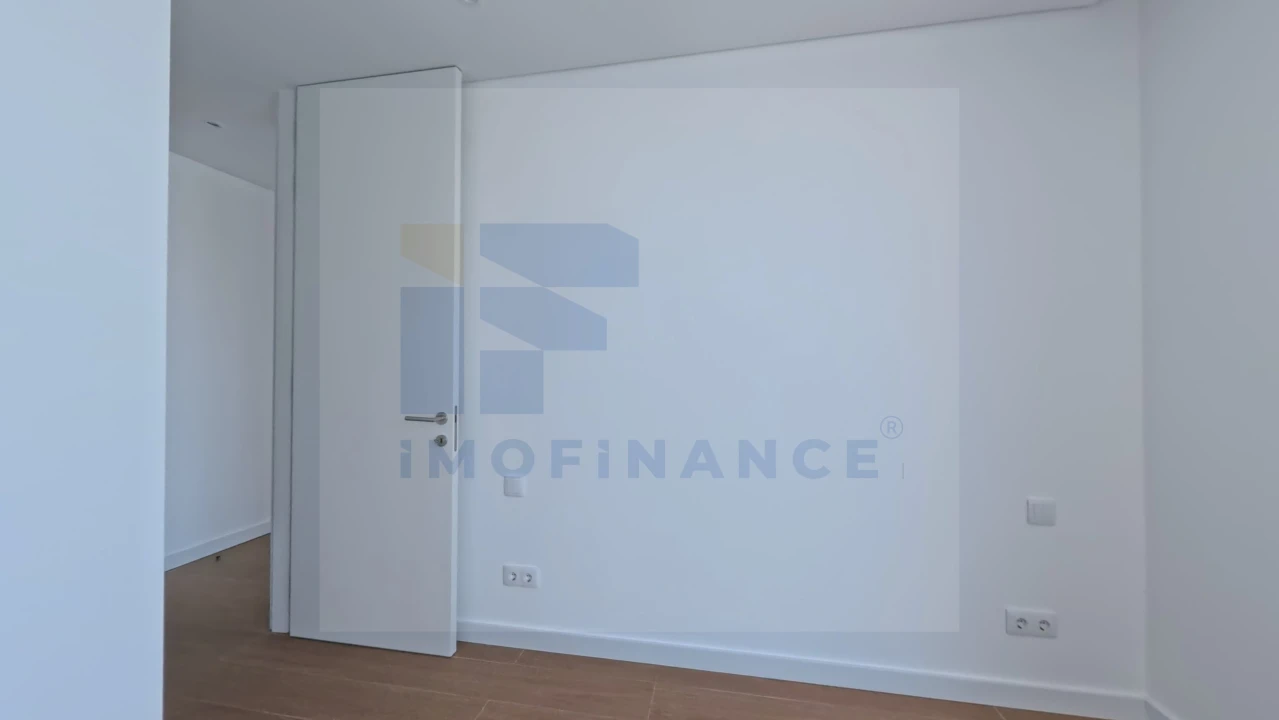 Apartamento T1 para Venda em São Martinho do Porto Foto 15