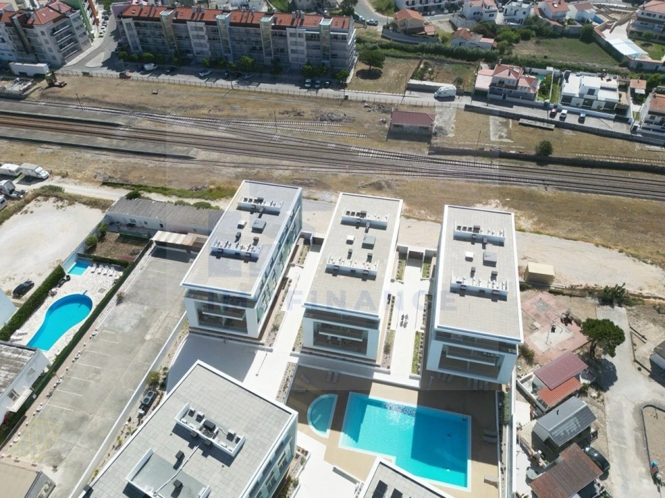 Apartamento T3 para Venda em São Martinho do Porto Foto 8