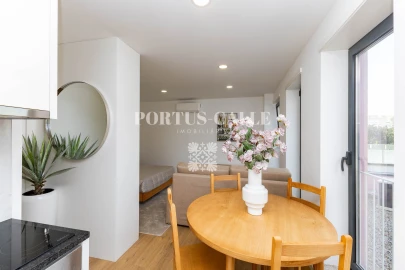 Apartamento T0 para Venda em Aldoar, Foz do Douro e Nevogilde