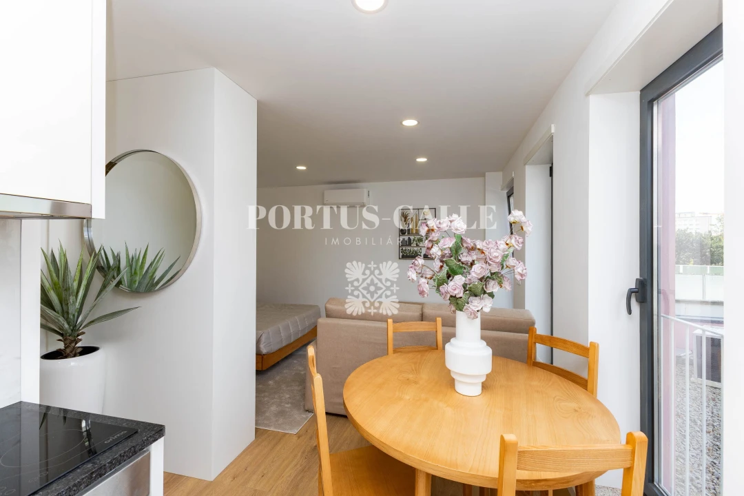 Apartamento T0 para Venda em Aldoar, Foz do Douro e Nevogilde Foto 10