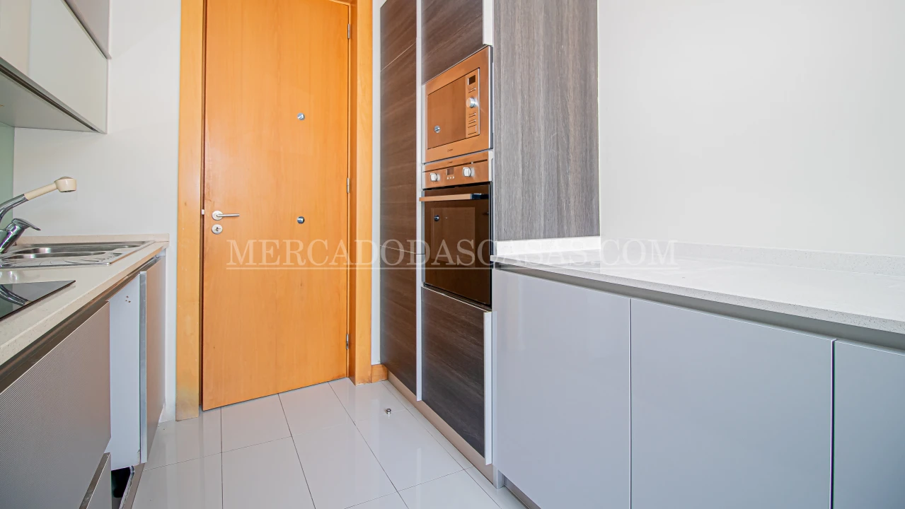 Apartamento T3 para Venda em Espinho Foto 5
