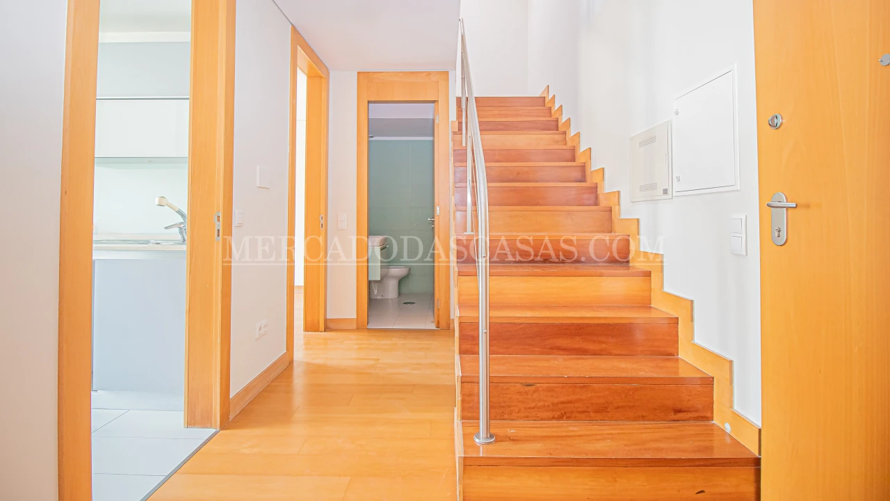 Apartamento T3 para Venda em Espinho Foto 1