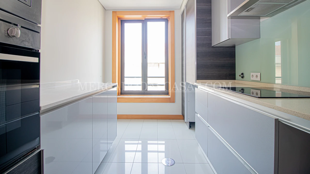 Apartamento T3 para Venda em Espinho Foto 2