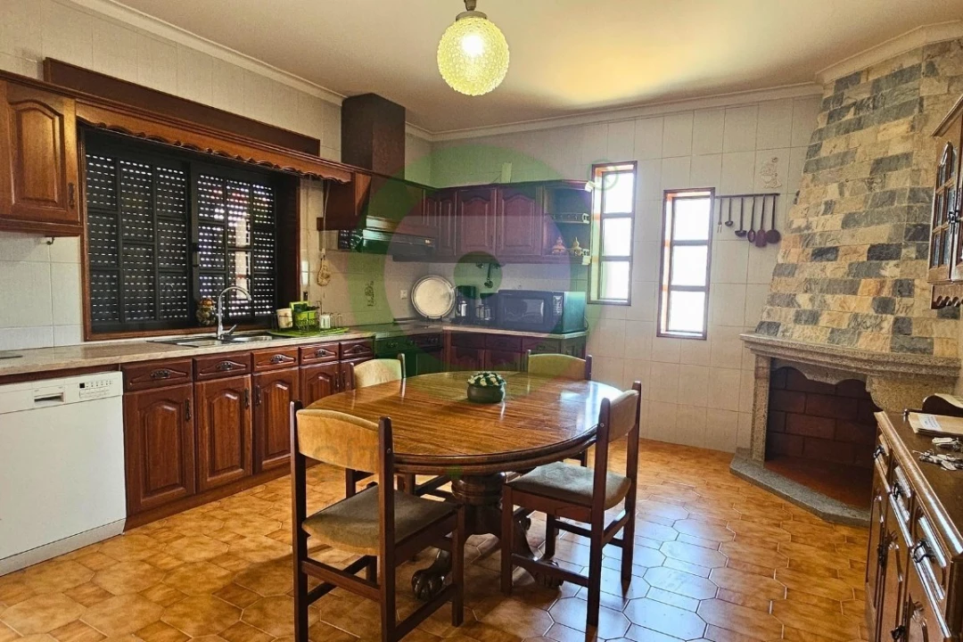Moradia T4 para Venda em Valpaços e Sanfins Foto 6