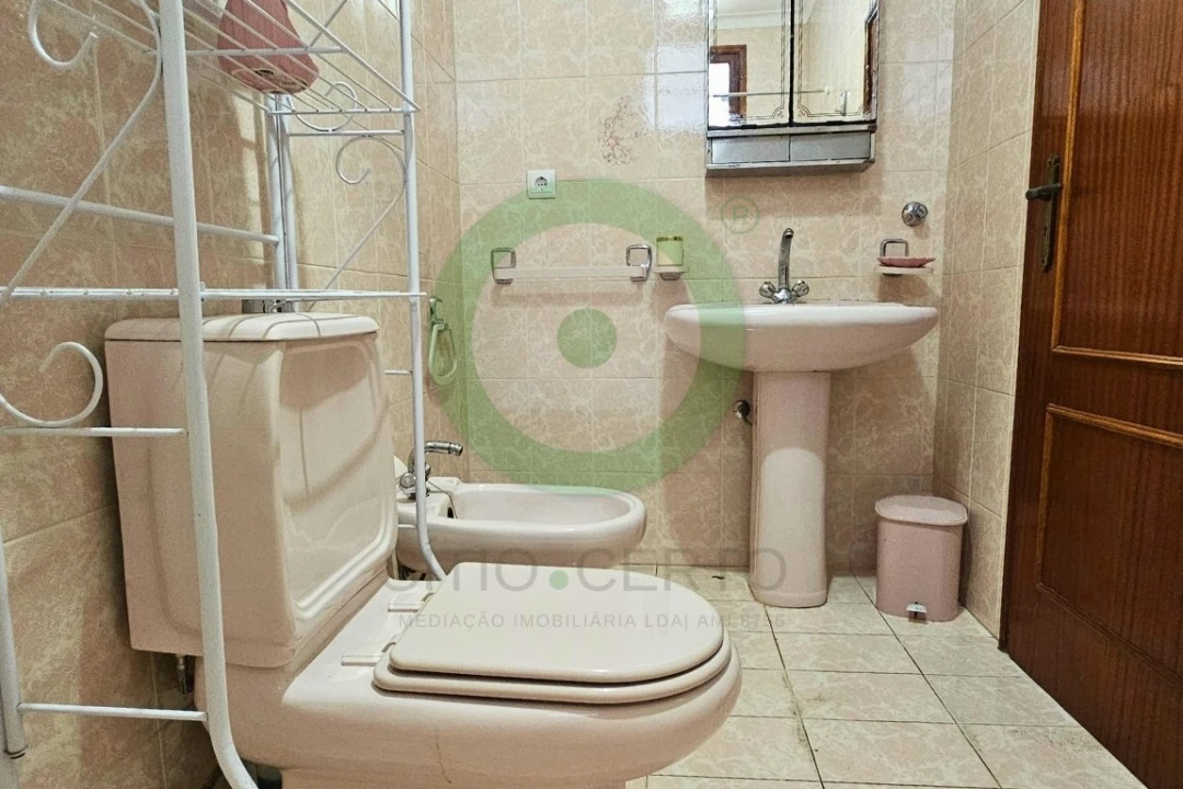 Moradia T4 para Venda em Valpaços e Sanfins Foto 16