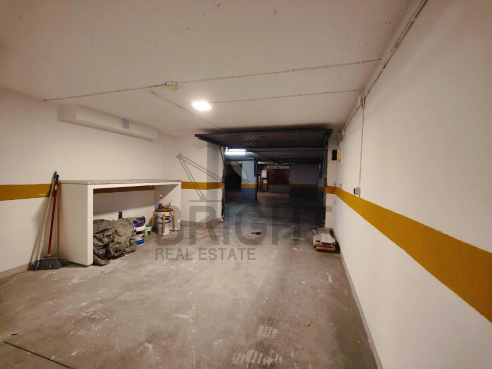 Garagem para Arrendamento em Agualva e Mira-Sintra Foto 9
