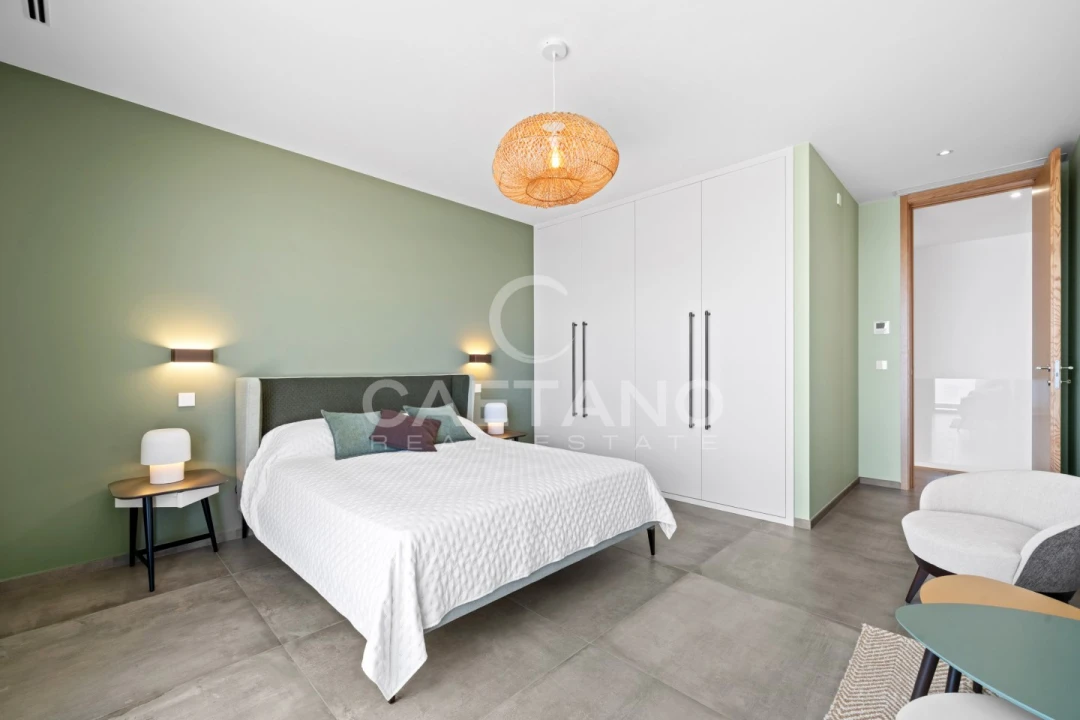 Moradia T5 para Venda em Arco da Calheta Foto 31