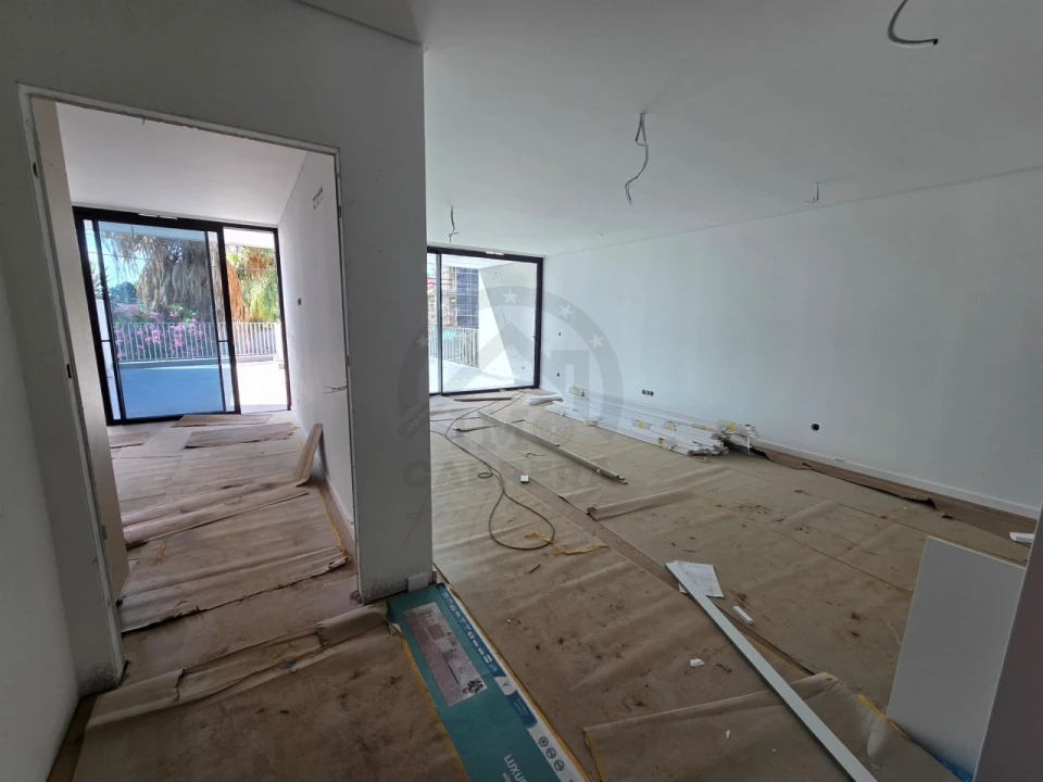 Apartamento T1 para Venda em São Martinho Foto 2