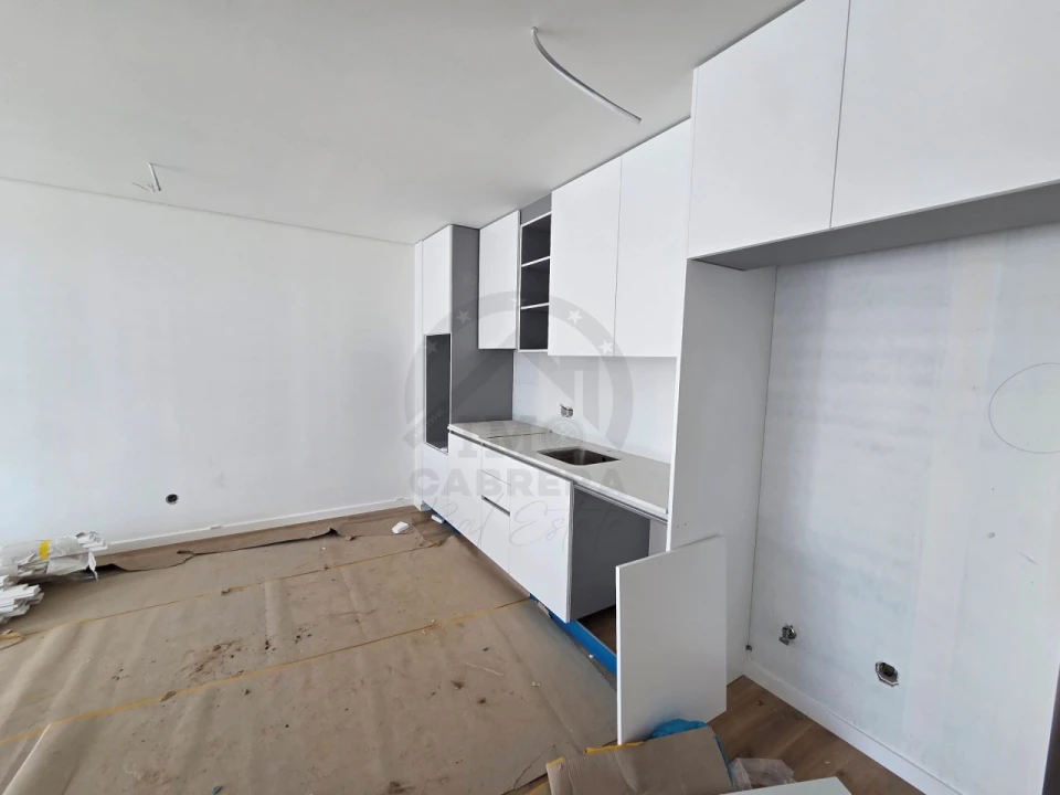 Apartamento T1 para Venda em São Martinho Foto 3