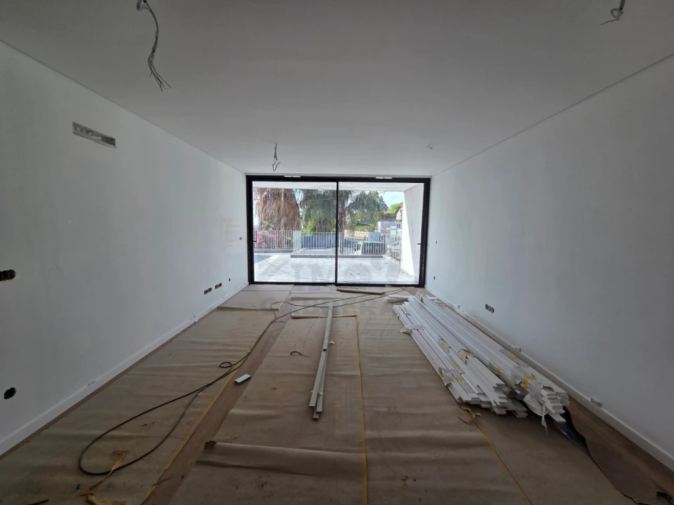 Apartamento T1 para Venda em São Martinho Foto 4