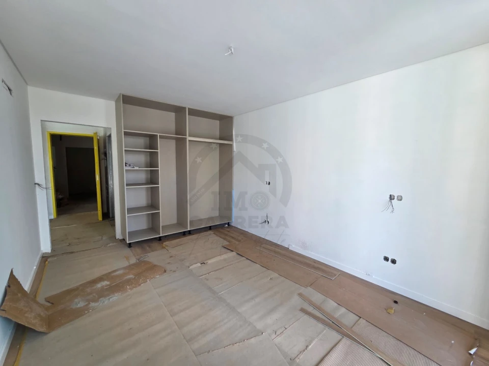 Apartamento T1 para Venda em São Martinho Foto 9