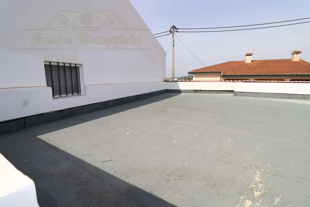 Moradia T2 para Venda em Santa Maria, São Pedro e Matacães Foto 22