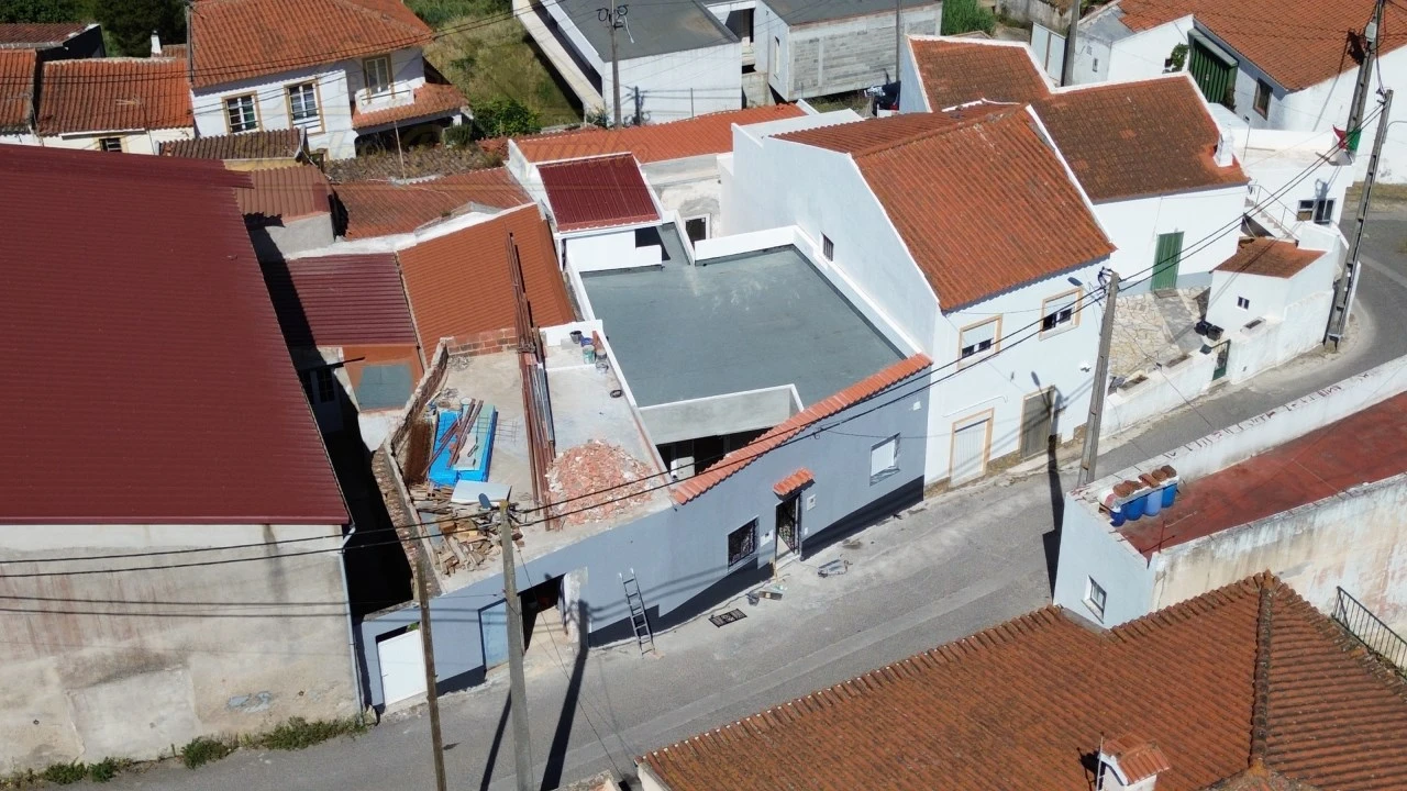 Moradia T2 para Venda em Santa Maria, São Pedro e Matacães Foto 31